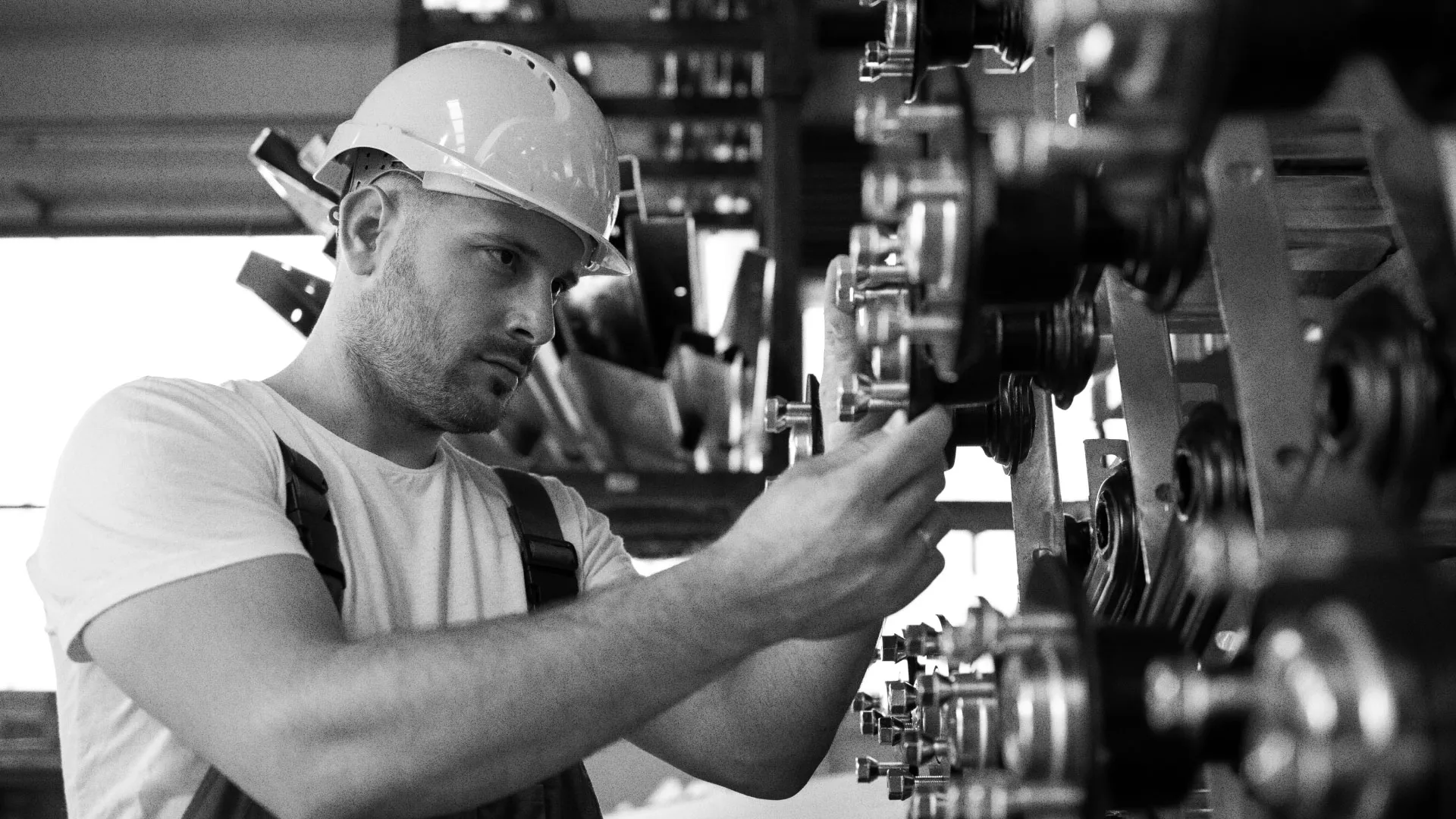 Разработка сайта для завода по продаже оборудования в Нюрбе